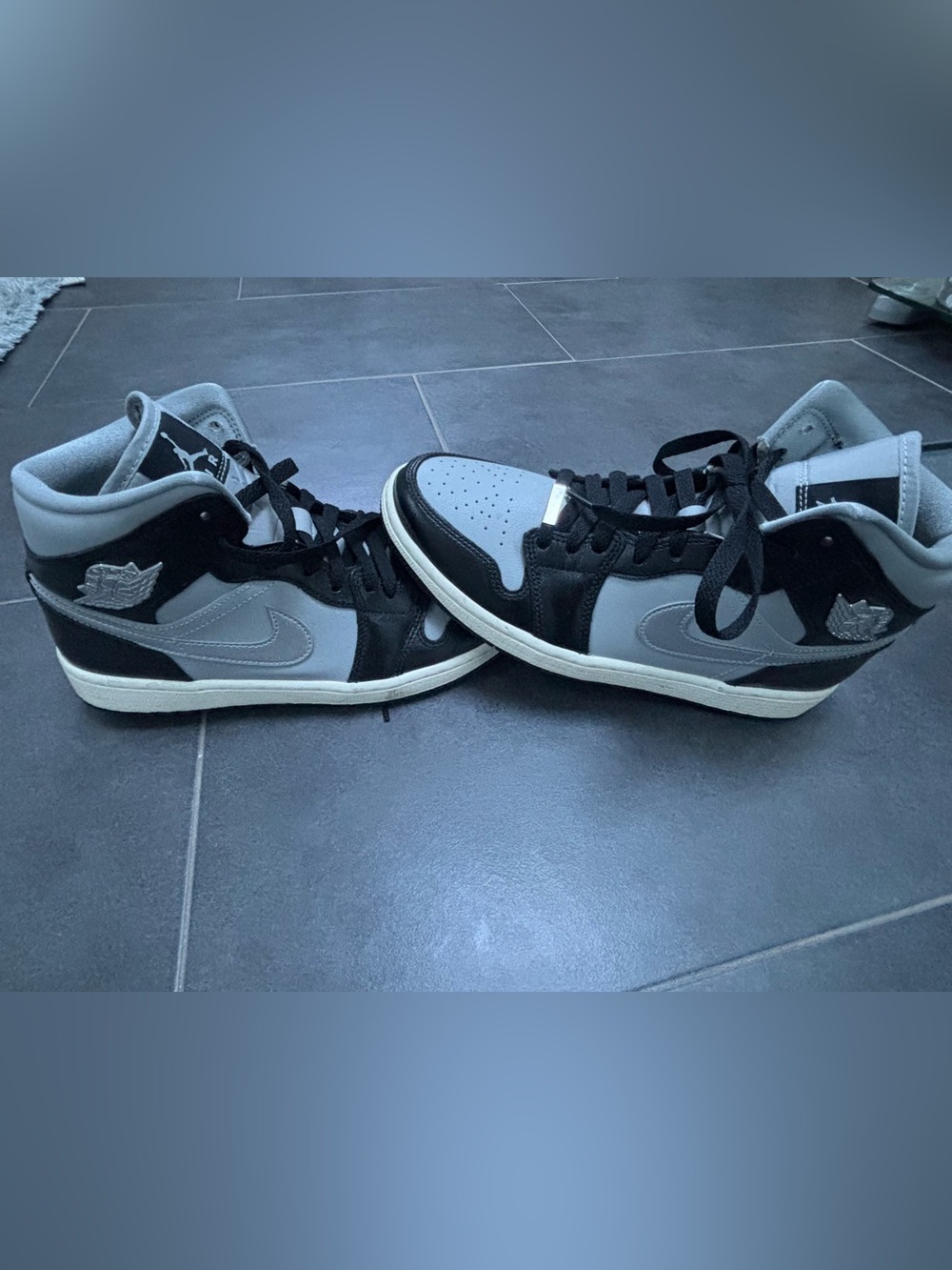 Air Jordan 1 Mid SE "Black Chrome" sneakers